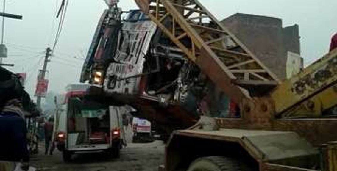 A truck full of sand crashed Scorpio