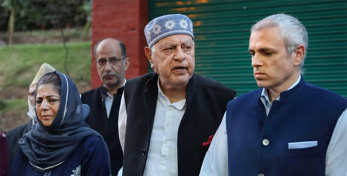 omer abdullah and farooq abdullah under house arrest
