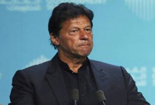 Pakistan's Prime Minister Imran Khan infected with corona