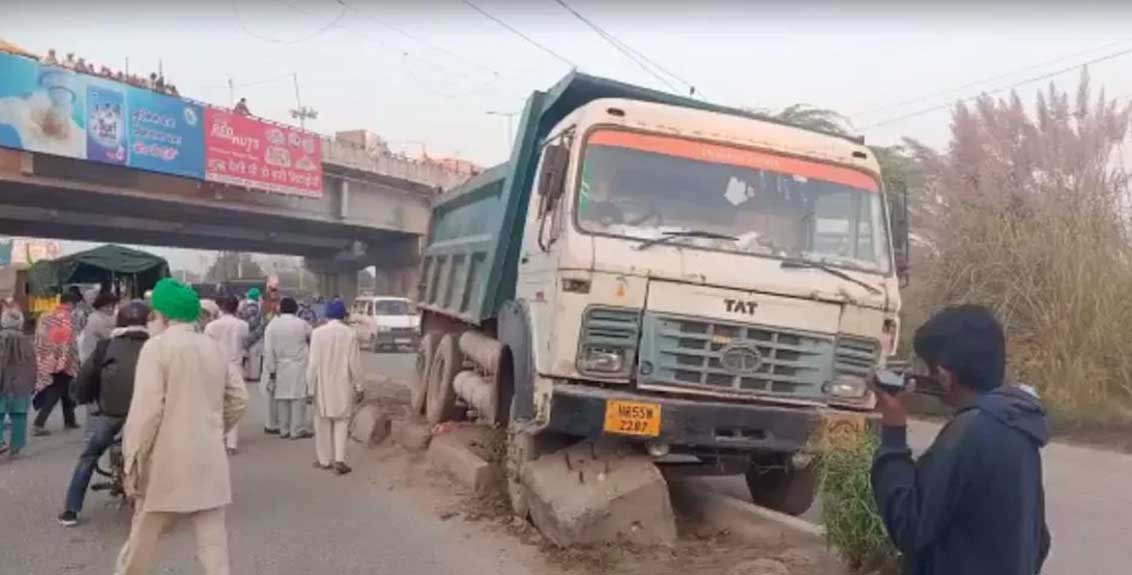 bahadurgarh over speeding truck women farmer protesters died in accident