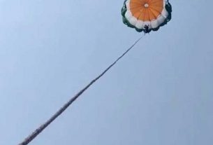 Gujarat Couple Falls Into Sea After Parachute Rope Snaps Mid-air During Parasailing in Diu