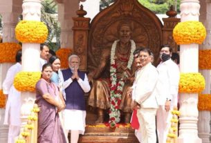 Prime Minister Narendra Modi unveils statue of Chhatrapati Shivaji Maharaj
