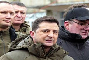 ukraine president volodymyr zelensky left ukraine russian state duma speaker sputnik claim