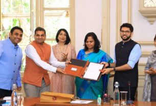 Agreement between Maharashtra Tourism Development Corporation and private developers to provide quality accommodation to tourists