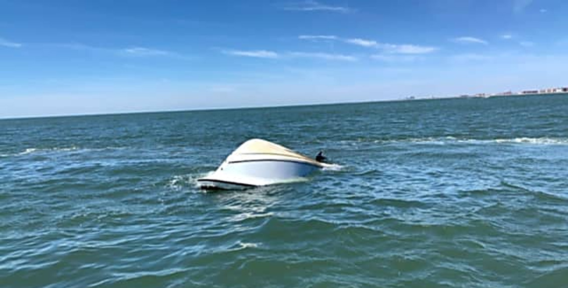 2 people drowned to death out of 20 in boat accident