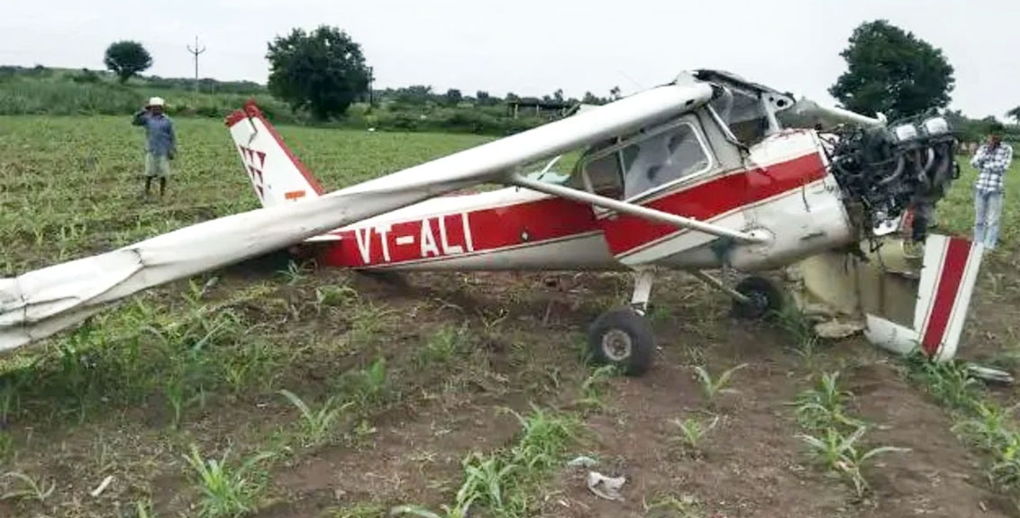 Trainee plane crash landing in pune farm, woman pilot's life narrowly saved