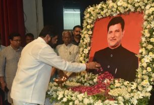A learned leader lost, Chief Minister's tribute to late MLA Vinayak Mete