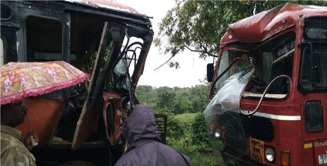 Two buses collide head-on in Ratnagiri, more than 30 passengers injured