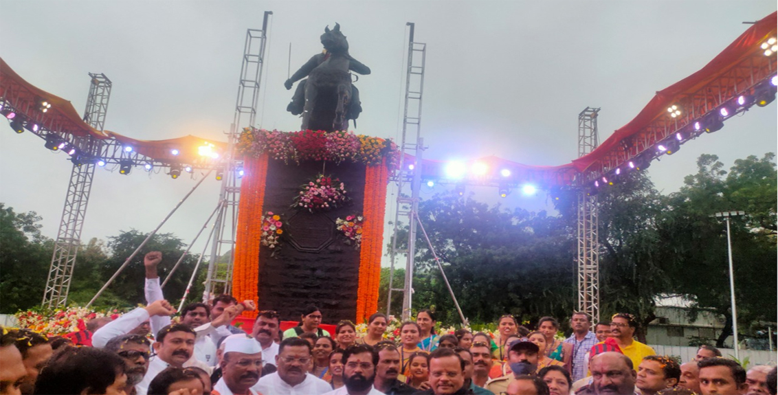 Chhatrapati Shivaji Maharaj statue unveiled by Chief Minister Eknath Shinde