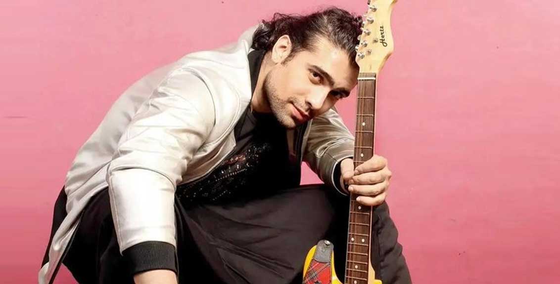 Popular playback singer Jubin Nautiyal was rushed to the hospital after he met with an accident