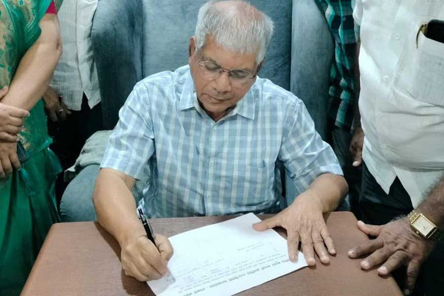 Vanchit Bahujan Aaghadi's Letter Sparks Debate on Transparency in Maharashtra Elections