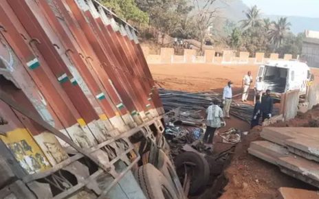 Fatal truck accident on Mumbai-Goa Highway