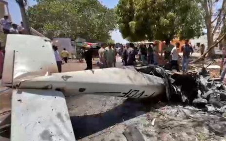 Private training aircraft crashes in Gujarat's Amreli, pilot dies