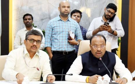 Legal action will be taken against banks that deny crop loans – Revenue Minister Chandrashekhar Bawankule