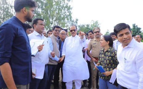 Deputy Chief Minister Ajit Pawar inspects various development works in Baramati city