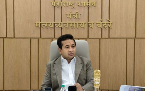 Prepare a planned action program to remove silt from the lake – Minister Nitesh Rane