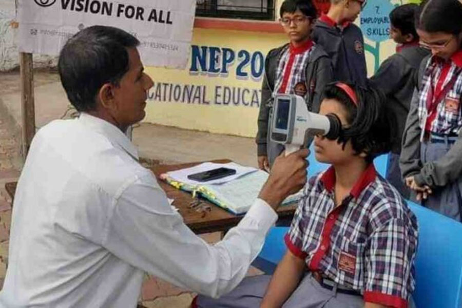 Blindness Free Maharashtra: Eye Checkup & Free Glasses for 2.5 Million Students