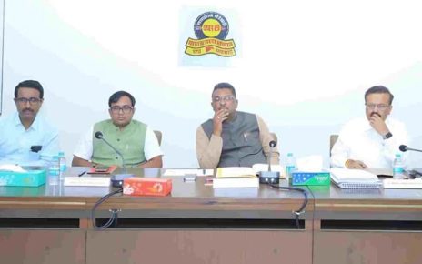 MSRTC bus advertisement revenue plan Maharashtra